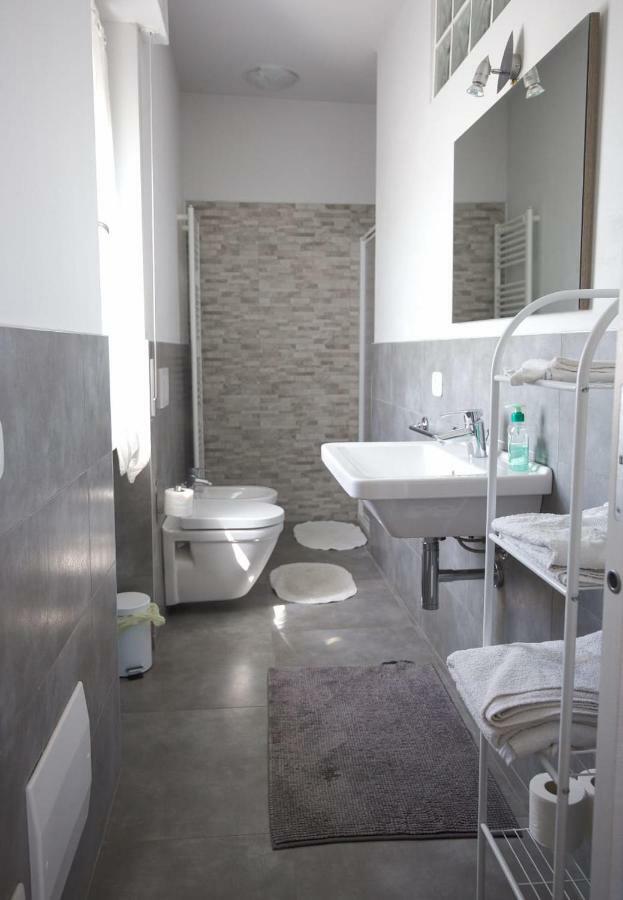 Casa Lorenzo Bardolino Bagian luar foto