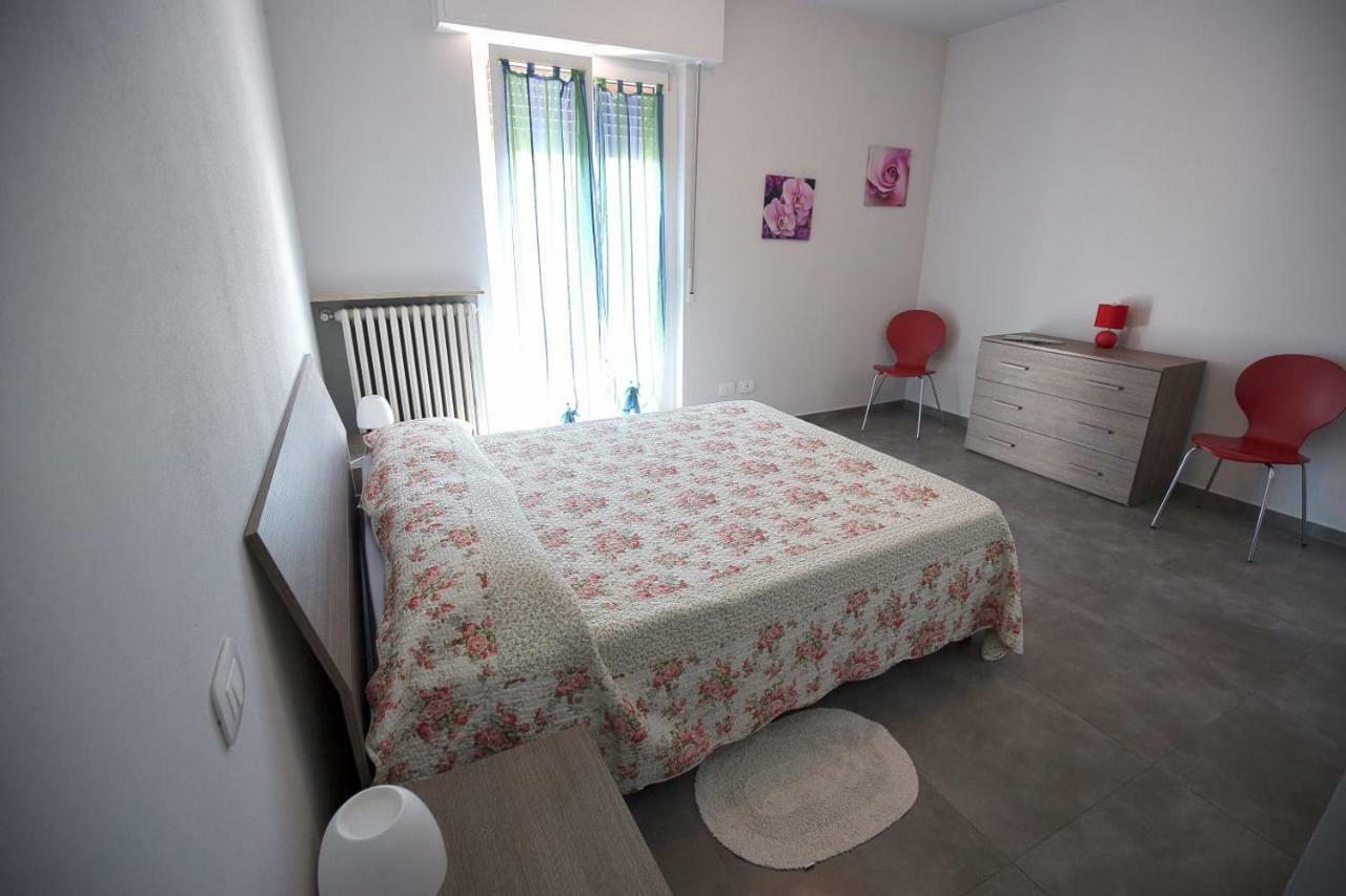 Casa Lorenzo Bardolino Bagian luar foto